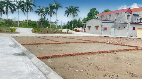 Chính chủ chuẩn bị mở bán ô đất gần Quán Rẽ và Quán Chủng.Nằm trên trục đường có thể kinh doanh