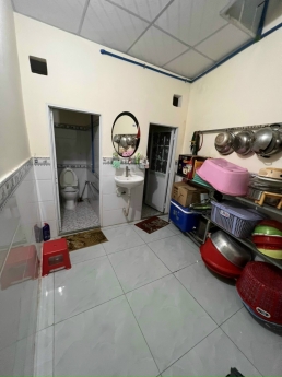 Bán gấp  nhà gác lửng khu An Bình, gần trường Chính trị dt 86m2 giá 2ty5