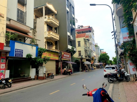 RẺ NHẤT Long Biên, Bán nhà Hoàng Như Tiếp, 41m2 x 4 tầng, MT 5,5m, GẦN PHỐ, ĐẸP, Chỉ hơn 3 tỷ