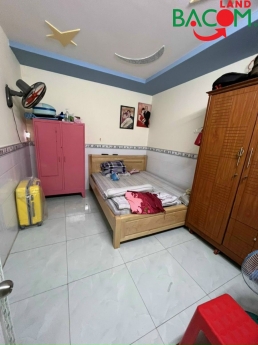 Bán nhà mới đẹp Dt 5.2x18 gần trường Chính trị P An Bình chỉ 2ty5