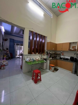 Bán nhà mới đẹp Dt 5.2x18 gần trường Chính trị P An Bình chỉ 2ty5