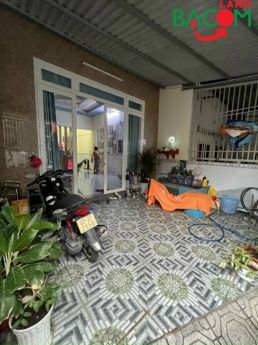 Bán gấp  nhà gác lửng khu An Bình, gần trường Chính trị dt 86m2 giá 2ty5