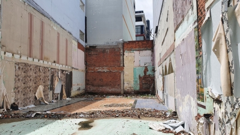 Bán lô đất mặt tiền Bàu Cát - Tân Bình. DT 8 x 21.5 giá 38 tỷ.