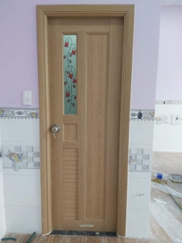 Cửa Nhựa Đài Loan là gì ? Cửa Nhựa Giả Gỗ toilet