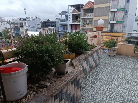 Q6.MẶT TIỀN KINH DOANH NGAY CHỢ BÀ HOM