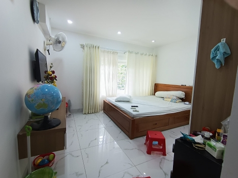 NHÀ  MẶT  KINH DOANH ĐA NGÀNH NGHỀ  NGANG 10M. F TÂN QUY.Q7 XE TẢI XUỐNG HÀNG THOẢI MÁI.CHỈ CÓ