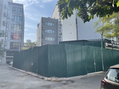 Bán đất đấu giá khu đô thị mới Cầu Giấy DT: 326m2 MT 22m. Ba mặt tiền GB: 115 tỷ