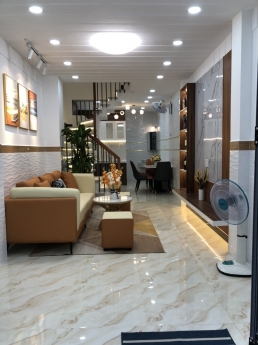 Gò Vấp, nhà mới, HXH đỗ cửa, 3 tầng BTCT, 3 phòng ngủ.