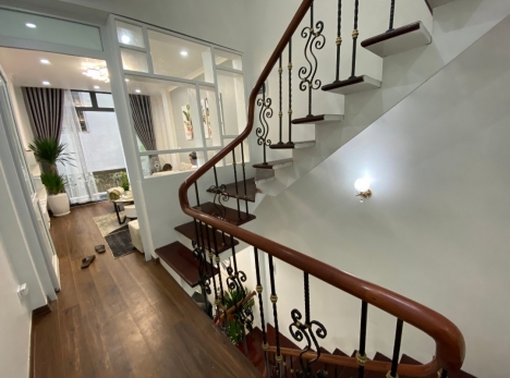 NHÀ ĐẸP - TRUNG TÂM - GẦN HỒ. TRUNG KÍNH, CẦU GIẤY, NHÀ 50M2, 4T, MT3.3M, GIÁ 5.35 TỶ.