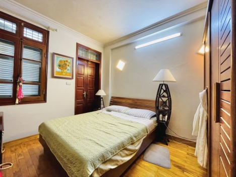 BÁN GẤP NHÀ PHỐ HOÀNG HOA THÁM 51M2 4 TẦNG 5.8 TỶ