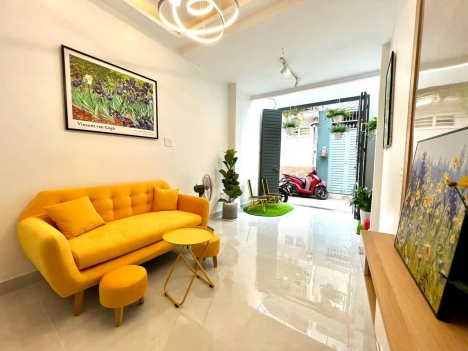 NHÀ MỚI, NỘI THẤT ĐẸP, SÁT HXH THÔNG, GIÁ CHỈ 4.6 TỶ TL