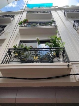 Bán nhà mới đẹp phố Pháo Đài Láng - Đống Đa, thang máy, KDVP, 10m oto tránh 48m2, 7T, 8.9 tỷ