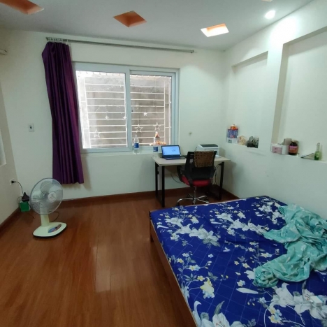 Bán nhà riêng Lê Quang Đạo 40m 4 tầng 4PN. Chỉ 3.8 tỷ. Lô góc, nhà đẹp. Ô tô gần