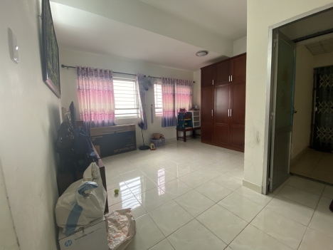 Căn Hộ Chung Cư  Đường  Lê Thị  Riêng 81m2 Quận 12.