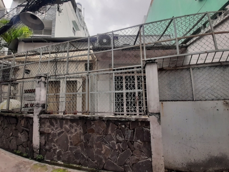 Bán nhà Tô Hiến Thành, Q10 - 70m2 - nhà C4 - vị trí đẹp - ngang 7m - giá 7.2 tỷ