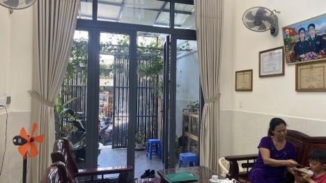 Nhà HXH mới đẹp Hoàng Bật Đạt Tân Bình 5 tầng, 5PN, 5WC, chủ tặng nội thất gỗ.