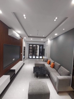 Nhà Ngõ Oto Thái Hà 50m 5T Mặt Tiền 4m giá 12.35 tỷ Đống Đa.