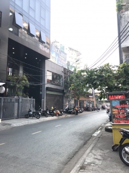 BÁN GẤP TÒA NHÀ CĂN HỘ 1 TRỆT 6 TẦNG CÓ 22P QUẬN 5