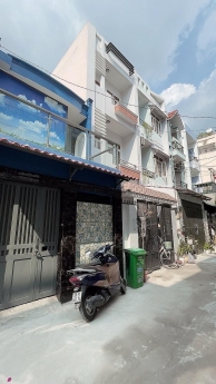 Giá rẻ  DT60M2,2 tầng BTCT,HXH 5m , ngay Điện Máy Xanh , Phan huy ích , Gò Vấp.