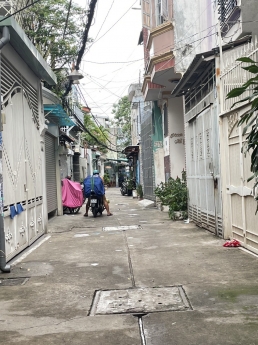 BÁN GẤP NHÀ HXH- PHƯỜNG 22 NGUYỄN HỮU CẢNH BÌNH THẠNH-100M2-HẺM VIP DOANH THU GẦN 100 TR SAU CẢI