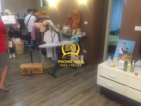 Bán căn hộ Chung cư 130 Đốc Ngữ chỉ: 3,5 tỷ, DT 91m2, 2 ngủ, 1VS, (ở đây có căn nào là bán đắt như