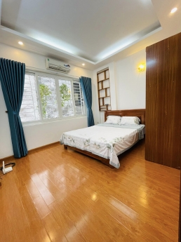 Bán nhà khu Đào Tấn, trung tâm quận Ba Đình, tiện ích tràn ngập.