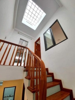 Bán nhà 40m Phúc Lợi ở ngay sau TRƯỜNG HỌC giá chỉ hơn 2 TỶ