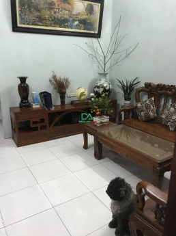 Bác gái Chuyển công tác cần bác nhà 3 tầng khu Cầu Kim Nỗ Đông