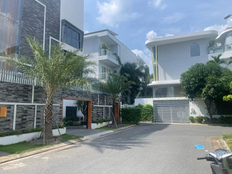 Lô đất MT view sông Nguyễn Văn Hưởng 620m2 giá 106 tỷ