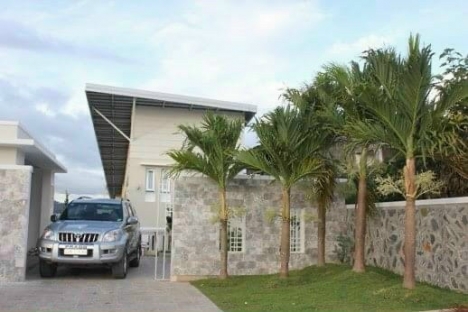 Cần bán căn biệt thự nghỉ dưỡng trên đường Lữ Gia, Phường 9, TP. Đà Lạt, giá 37 tỷ