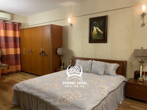 Bán căn hộ chung cư Vườn Đào, Tây Hồ chỉ: 4,15 tỷ, DT 126m2, 3 ngủ, 2 vệ sinh