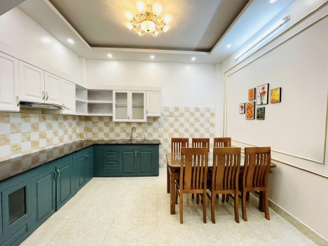Bán nhà khu Đào Tấn, trung tâm quận Ba Đình, tiện ích tràn ngập.