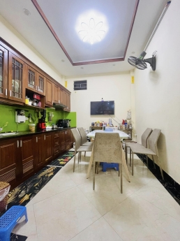 Bán nhà phố Hồng Mai, Hai Bà Trưng 42mx5Tx4PN,ngõ nông thoáng 5.4 tỷ. LH: