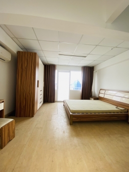 BÁN GẤP NHÀ HXH- PHƯỜNG 22 NGUYỄN HỮU CẢNH BÌNH THẠNH-100M2-HẺM VIP DOANH THU GẦN 100 TR SAU CẢI