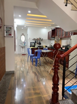 Sập sàn  - Hải Châu – Hoàng  Diệu – 67m2,  Chỉ  4,2    tỷ