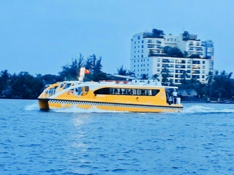 CỰC VIP - CẦN BÁN GẤP MẶT TIỀN KINH DOANH ĐẠI LỘ PHẠM VĂN ĐỒNG