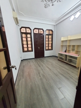 BÁN GẤP NHÀ PHỐ HOÀNG HOA THÁM 51M2 4 TẦNG 5.8 TỶ