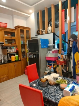 Gò Dầu- Đường Nhựa xe hơi vào nhà – 3 tầng BTCT – Ngang 4,5m – Giá nhỉnh 6,7 Tỷ (TL)