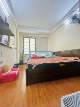 Bán nhà phố Hồng Mai, Hai Bà Trưng 42mx5Tx4PN,ngõ nông thoáng 5.4 tỷ. LH: