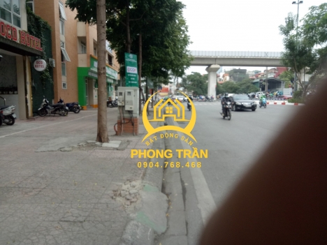 Bán nhà mặt phố Ô Chợ Dừa, Đống Đa chỉ: 35 tỷ, DT 64m2, Kinh doanh Đỉnh