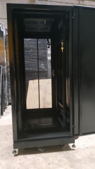 Tủ mạng , tủ rack 6u, 10u, 15u, 20u, 27u, 32u, 36u, 42u cty DHCOM sản xuất