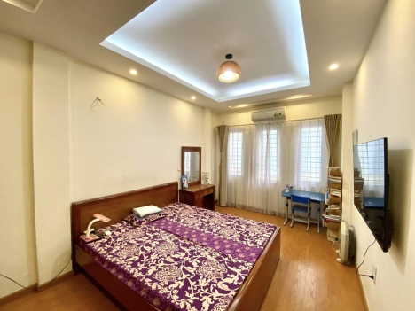 Bán nhà Ngọc Thụy, Long Biên 40m2 x 5 tầng,NỞ HẬU, Hơn 4 tỷ