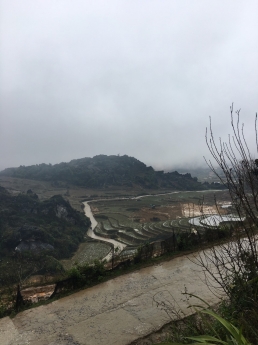 mảnh view có núi đá hùng vĩ tại Can Ngài- Tả Phìn- Sapa