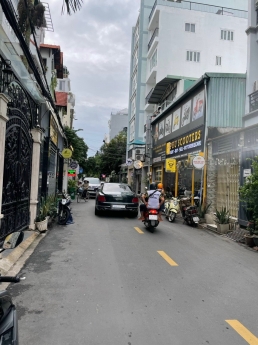 Bán nhà 3 tấm MT Thảo Điền Q2 giá 31 tỷ