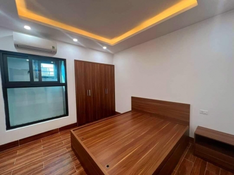 Bán nhà Lk Văn La Văn Phú 50m2 3T mt 5m chỉ hơn 7tỷ ô tô kdoanh cực hiếm rẻ.