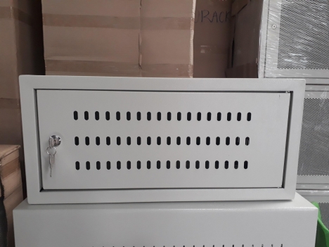 Tủ mạng , tủ rack 6u, 10u, 15u, 20u, 27u, 32u, 36u, 42u cty DHCOM sản xuất