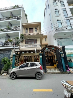 Bán nhà 3 tấm MT Thảo Điền Q2 giá 31 tỷ