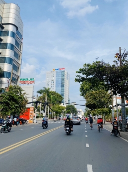 Bán nhà 3 tấm MT Thảo Điền Q2 giá 31 tỷ