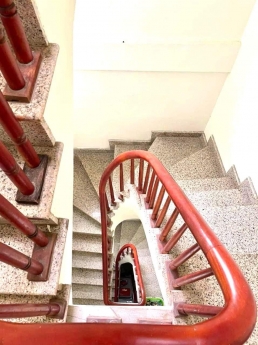 VIP! Bán nhà Lĩnh Nam 31m2 x 5 tầng giá chỉ 2.85 tỷ!