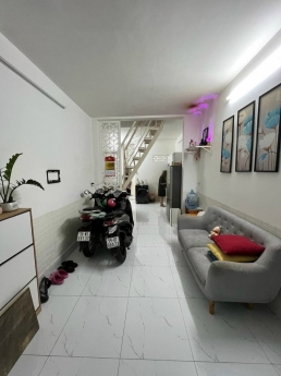 BÁN NHÀ 2 TẦNG GẦN TRƯỜNG ĐẠI HỌC HỌC TÔN ĐỨC THẮNG 26 M2 GIÁ 2xx TỶ